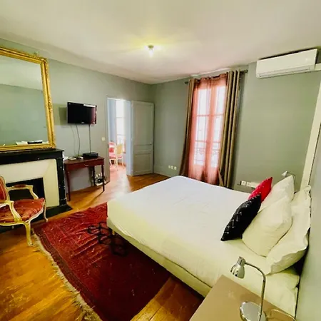 Hotel Le Pavillon