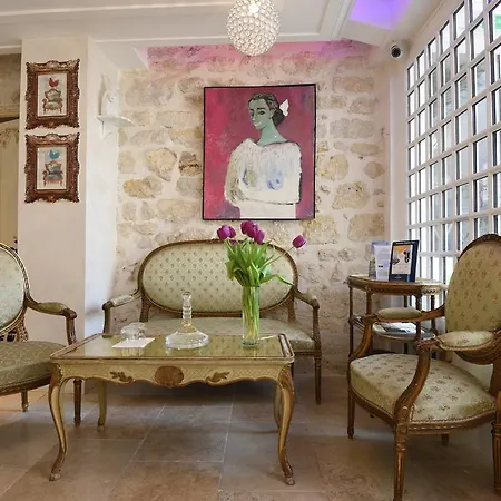 Le Pavillon