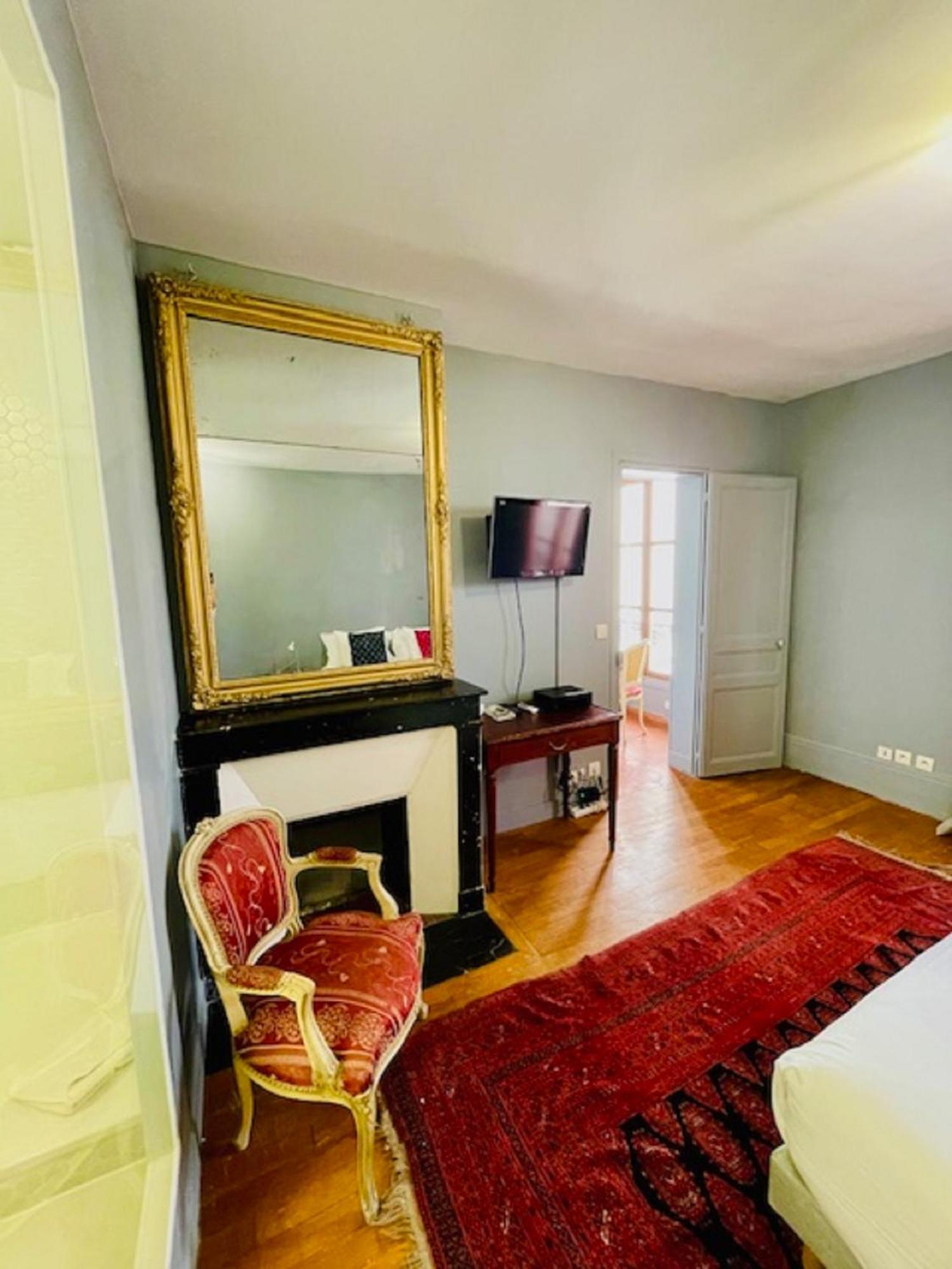 Le Pavillon Hotel 3*