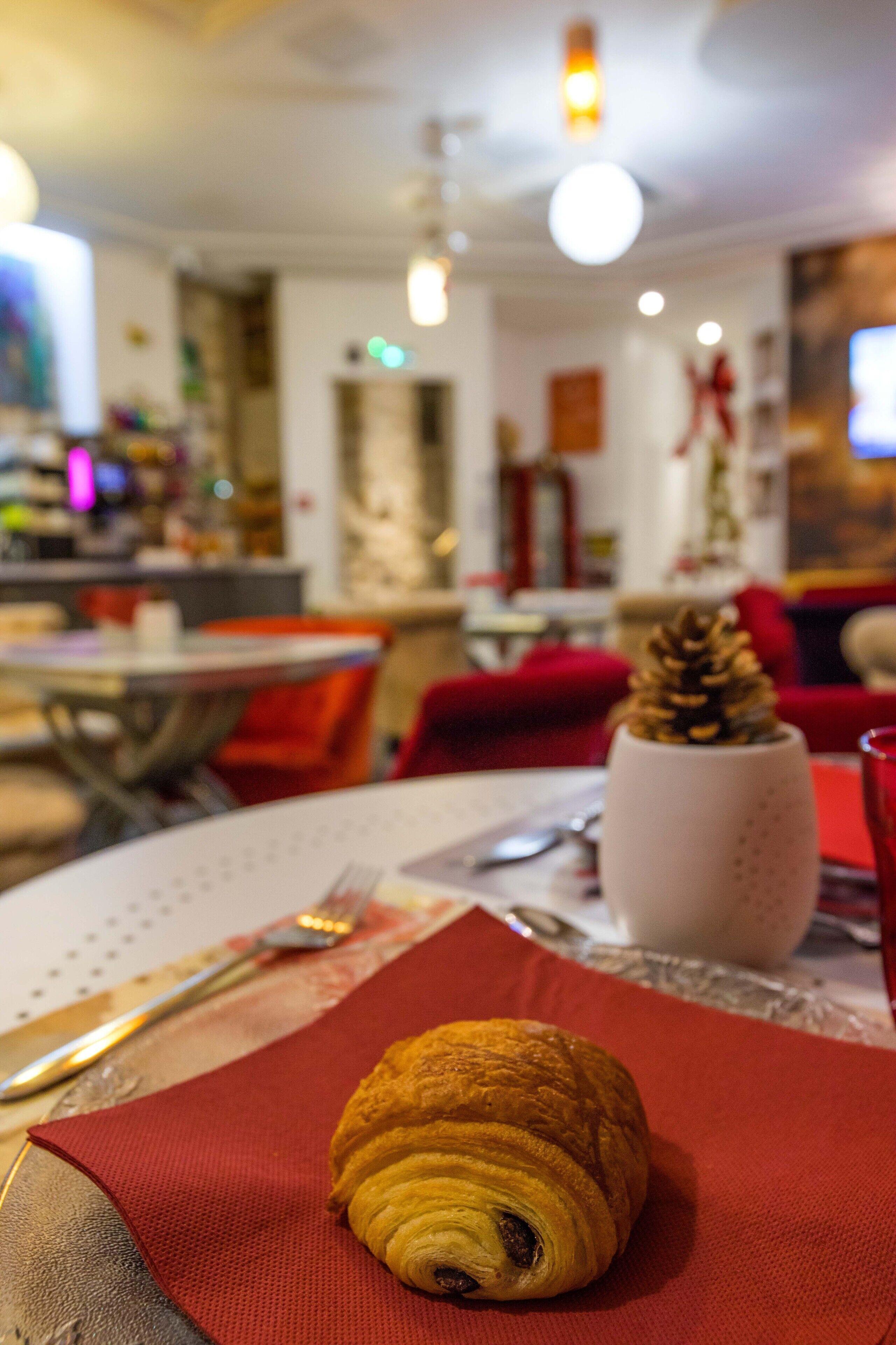 Le Pavillon Hotel Paris