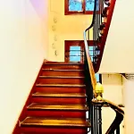 Le Pavillon 3* Parigi